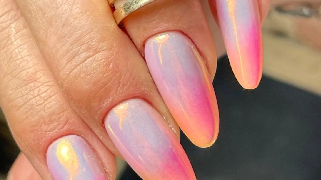 Pastel aura chrome almond nails